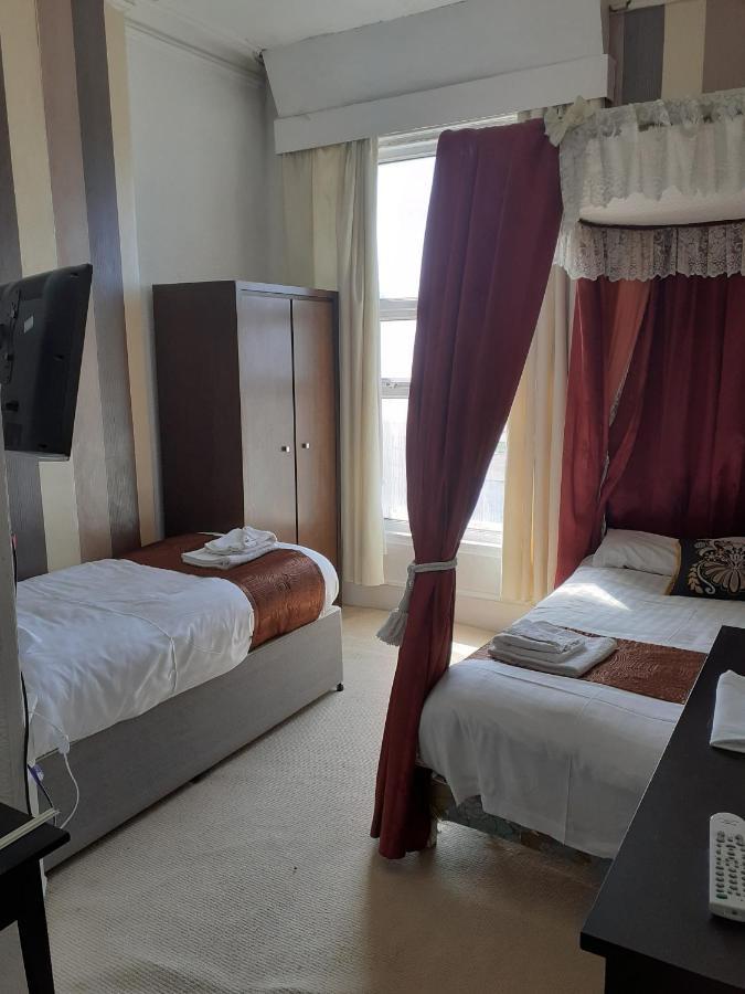 The Coastal Bay Hotel ブラックプール エクステリア 写真